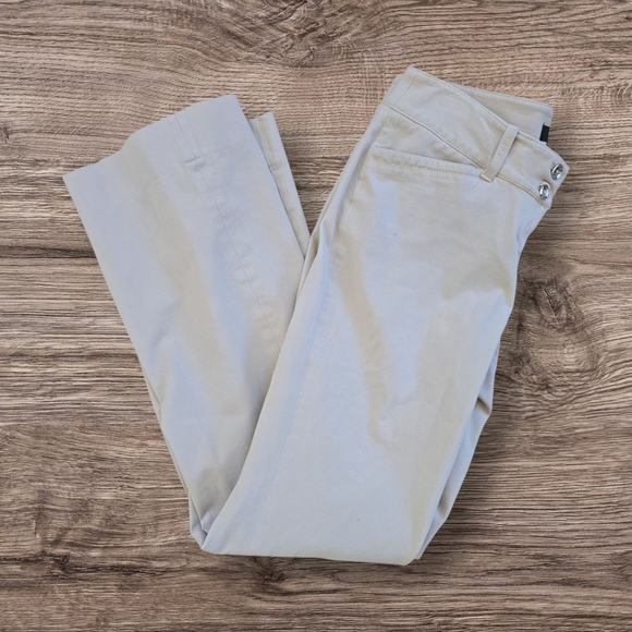 White House Black Market Cream Trousers - Picture 3 of 7